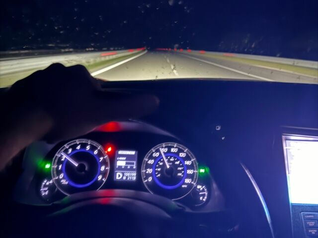 Серый Инфинити QX70, объемом двигателя 3.7 л и пробегом 170 тыс. км за 19500 $, фото 2 на Automoto.ua