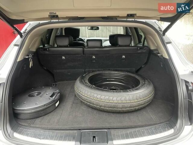 Серый Инфинити QX70, объемом двигателя 3.7 л и пробегом 122 тыс. км за 15500 $, фото 25 на Automoto.ua