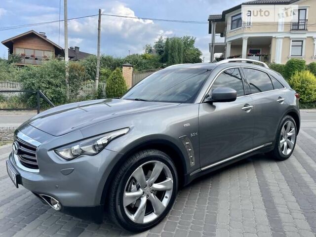 Сірий Інфініті QX70, об'ємом двигуна 3 л та пробігом 130 тис. км за 29999 $, фото 7 на Automoto.ua