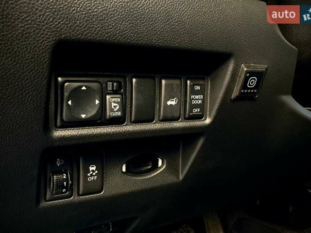 Серый Инфинити QX70, объемом двигателя 3.7 л и пробегом 116 тыс. км за 14900 $, фото 10 на Automoto.ua