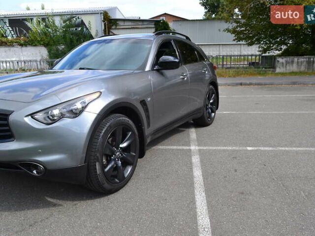 Сірий Інфініті QX70, об'ємом двигуна 3.7 л та пробігом 181 тис. км за 18300 $, фото 20 на Automoto.ua