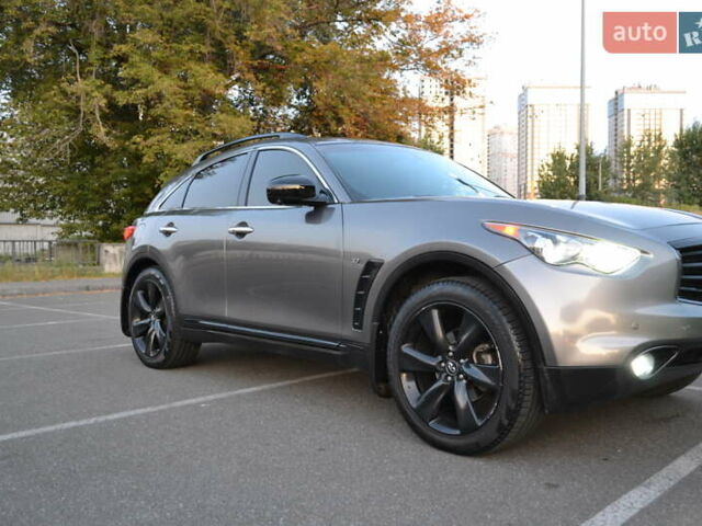 Сірий Інфініті QX70, об'ємом двигуна 3.7 л та пробігом 181 тис. км за 18300 $, фото 31 на Automoto.ua