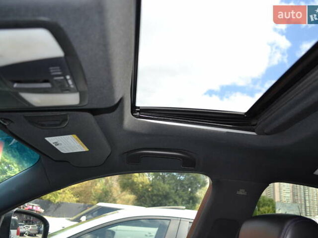 Сірий Інфініті QX70, об'ємом двигуна 3.7 л та пробігом 181 тис. км за 18300 $, фото 17 на Automoto.ua