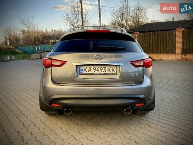 Серый Инфинити QX70, объемом двигателя 3.7 л и пробегом 116 тыс. км за 14900 $, фото 5 на Automoto.ua