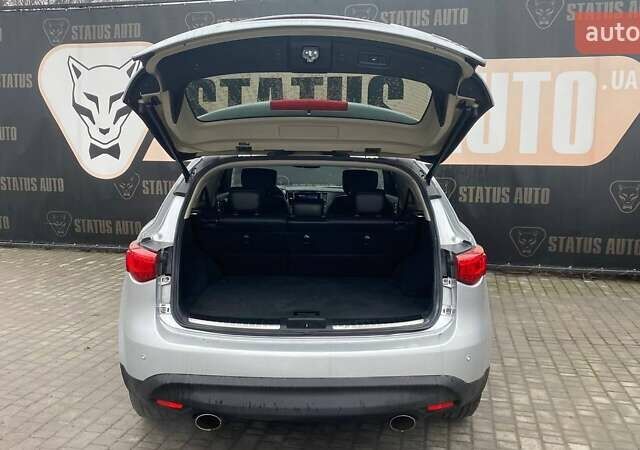 Серый Инфинити QX70, объемом двигателя 3.7 л и пробегом 163 тыс. км за 15500 $, фото 9 на Automoto.ua