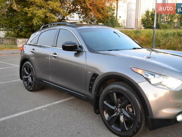 Сірий Інфініті QX70, об'ємом двигуна 3.7 л та пробігом 181 тис. км за 18300 $, фото 32 на Automoto.ua