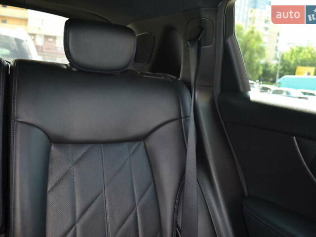 Сірий Інфініті QX70, об'ємом двигуна 3.7 л та пробігом 181 тис. км за 18300 $, фото 15 на Automoto.ua