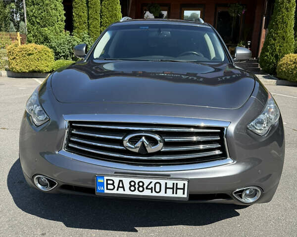 Серый Инфинити QX70, объемом двигателя 3.7 л и пробегом 79 тыс. км за 19900 $, фото 2 на Automoto.ua
