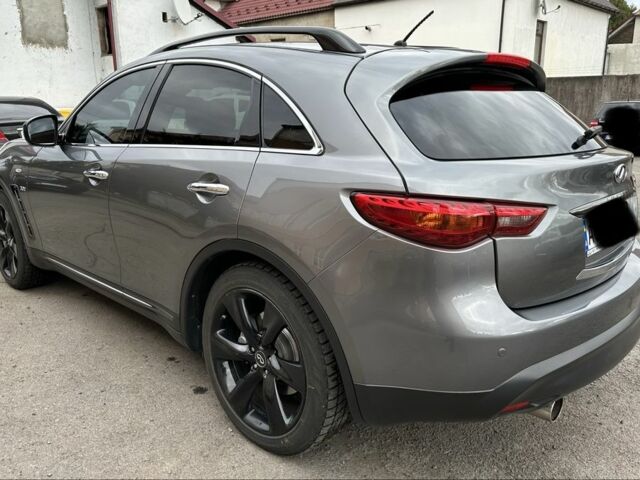 Серый Инфинити QX70, объемом двигателя 3 л и пробегом 209 тыс. км за 22500 $, фото 5 на Automoto.ua
