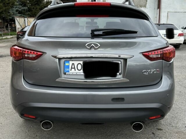 Серый Инфинити QX70, объемом двигателя 3 л и пробегом 209 тыс. км за 22500 $, фото 7 на Automoto.ua