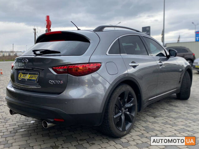 Серый Инфинити QX70, объемом двигателя 3 л и пробегом 209 тыс. км за 24800 $, фото 6 на Automoto.ua