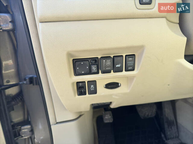 Сірий Інфініті QX70, об'ємом двигуна 3.7 л та пробігом 139 тис. км за 14500 $, фото 18 на Automoto.ua