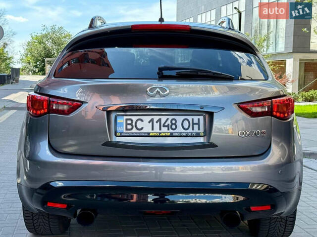 Серый Инфинити QX70, объемом двигателя 2.99 л и пробегом 210 тыс. км за 17000 $, фото 1 на Automoto.ua