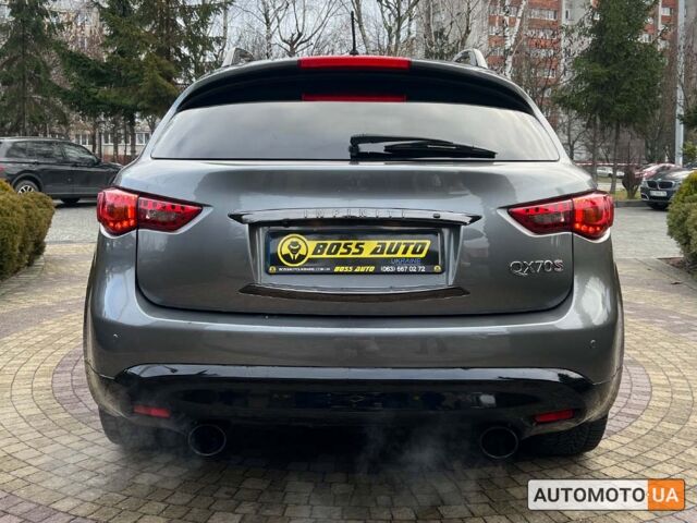 Серый Инфинити QX70, объемом двигателя 3 л и пробегом 201 тыс. км за 19999 $, фото 5 на Automoto.ua