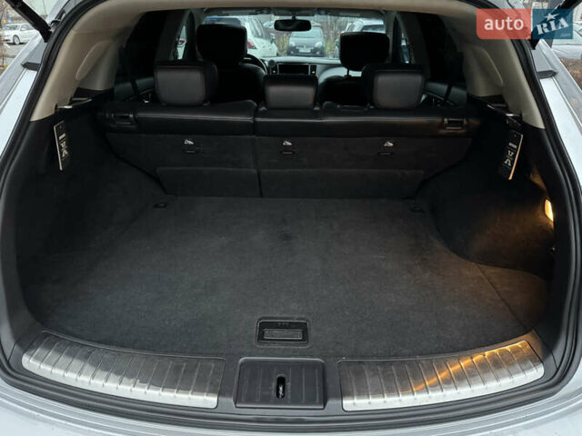 Серый Инфинити QX70, объемом двигателя 3.7 л и пробегом 172 тыс. км за 16500 $, фото 22 на Automoto.ua