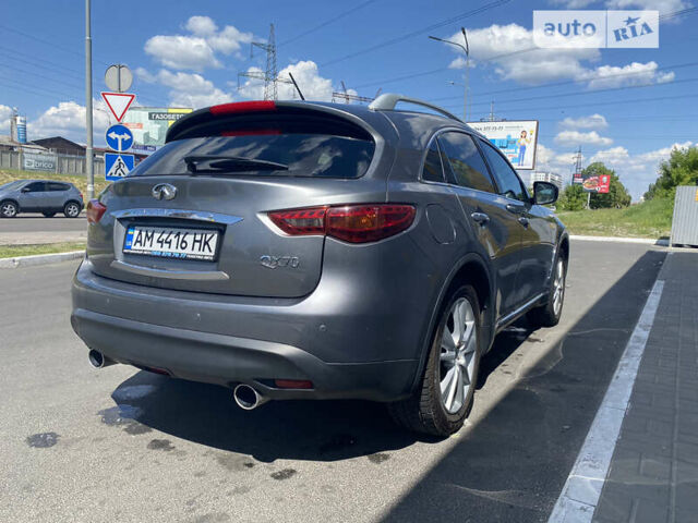 Сірий Інфініті QX70, об'ємом двигуна 3 л та пробігом 165 тис. км за 19923 $, фото 17 на Automoto.ua