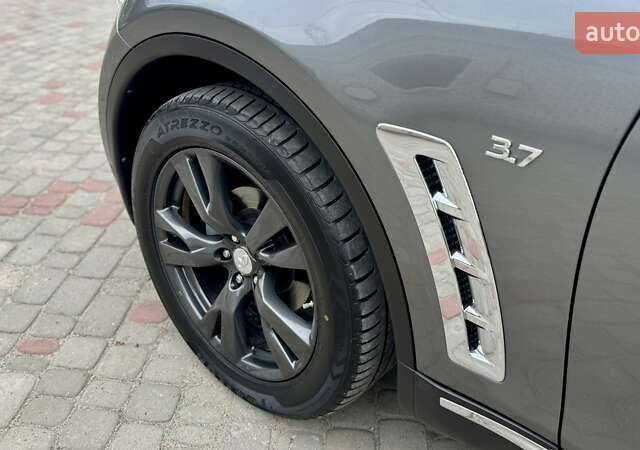 Серый Инфинити QX70, объемом двигателя 3.7 л и пробегом 112 тыс. км за 22200 $, фото 18 на Automoto.ua
