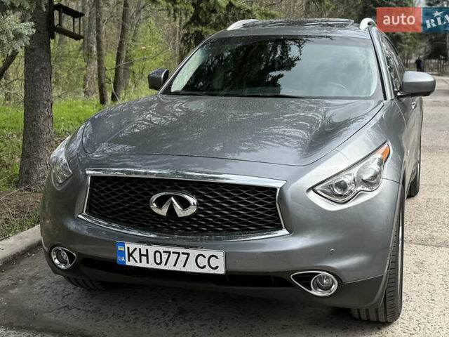 Серый Инфинити QX70, объемом двигателя 3.7 л и пробегом 64 тыс. км за 23900 $, фото 1 на Automoto.ua