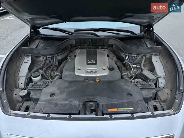 Серый Инфинити QX70, объемом двигателя 3.7 л и пробегом 172 тыс. км за 16500 $, фото 26 на Automoto.ua