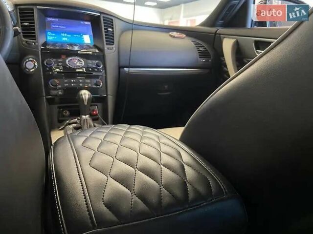 Серый Инфинити QX70, объемом двигателя 3.7 л и пробегом 70 тыс. км за 26900 $, фото 21 на Automoto.ua