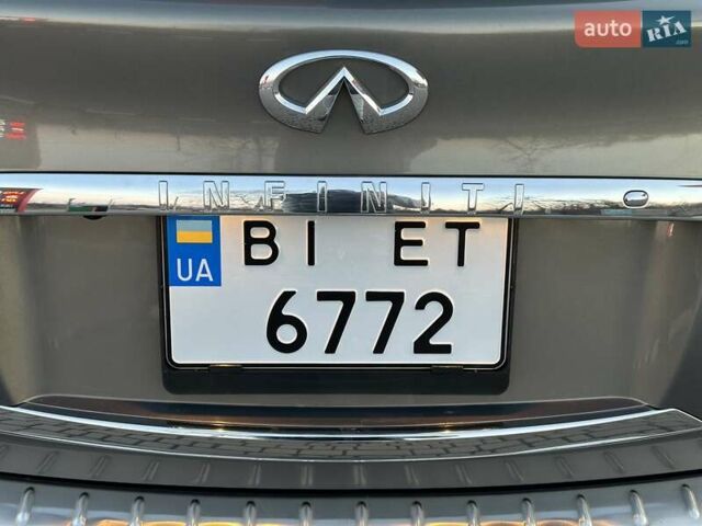Сірий Інфініті QX70, об'ємом двигуна 3.7 л та пробігом 106 тис. км за 21999 $, фото 26 на Automoto.ua