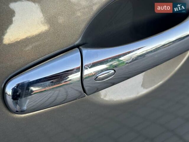 Сірий Інфініті QX70, об'ємом двигуна 3.7 л та пробігом 106 тис. км за 21999 $, фото 24 на Automoto.ua