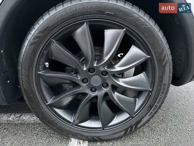 Серый Инфинити QX70, объемом двигателя 3.7 л и пробегом 172 тыс. км за 16500 $, фото 25 на Automoto.ua