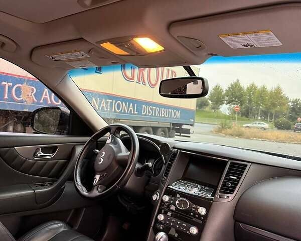 Серый Инфинити QX70, объемом двигателя 3.7 л и пробегом 135 тыс. км за 19999 $, фото 24 на Automoto.ua
