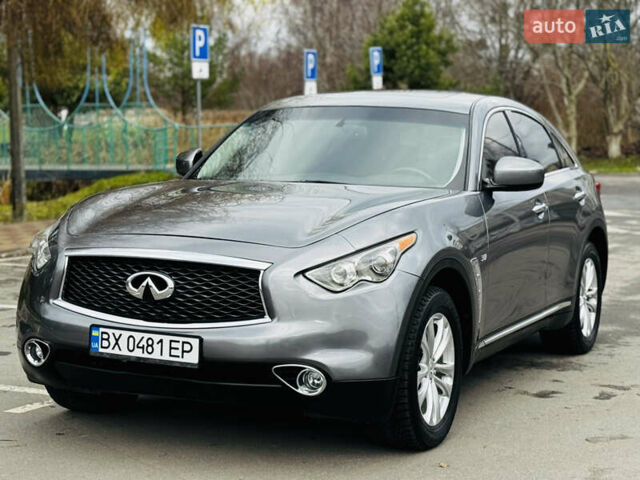 Серый Инфинити QX70, объемом двигателя 3.7 л и пробегом 108 тыс. км за 19999 $, фото 4 на Automoto.ua