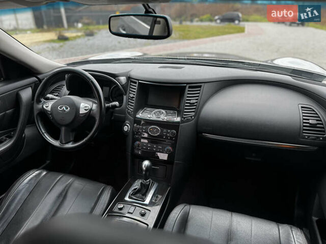 Серый Инфинити QX70, объемом двигателя 3.7 л и пробегом 108 тыс. км за 19999 $, фото 36 на Automoto.ua