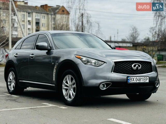 Серый Инфинити QX70, объемом двигателя 3.7 л и пробегом 108 тыс. км за 19999 $, фото 12 на Automoto.ua