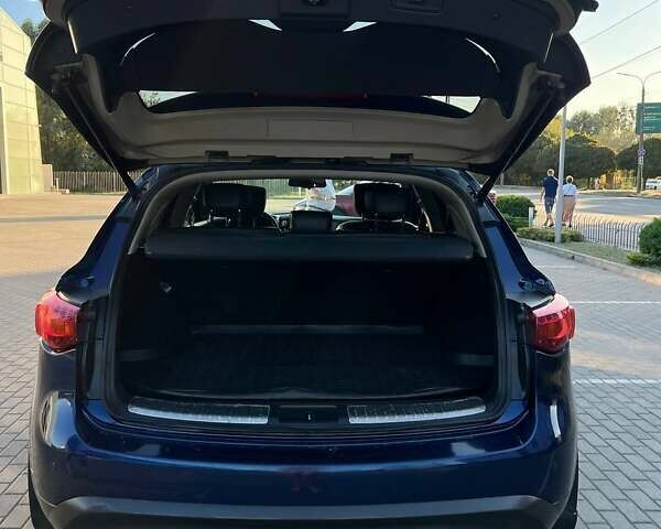 Синий Инфинити QX70, объемом двигателя 2.99 л и пробегом 157 тыс. км за 17950 $, фото 12 на Automoto.ua