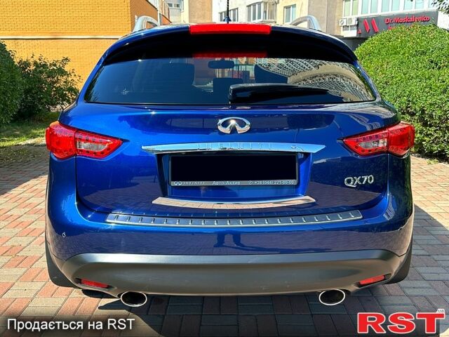 Синій Інфініті QX70, об'ємом двигуна 3.7 л та пробігом 197 тис. км за 15555 $, фото 4 на Automoto.ua
