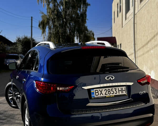 Синій Інфініті QX70, об'ємом двигуна 3.7 л та пробігом 125 тис. км за 15200 $, фото 33 на Automoto.ua