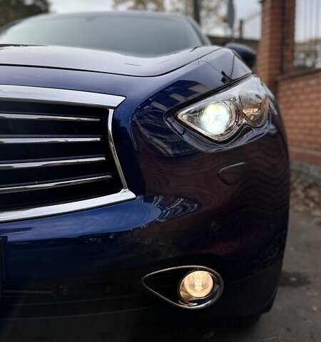 Синій Інфініті QX70, об'ємом двигуна 2.99 л та пробігом 116 тис. км за 28500 $, фото 64 на Automoto.ua