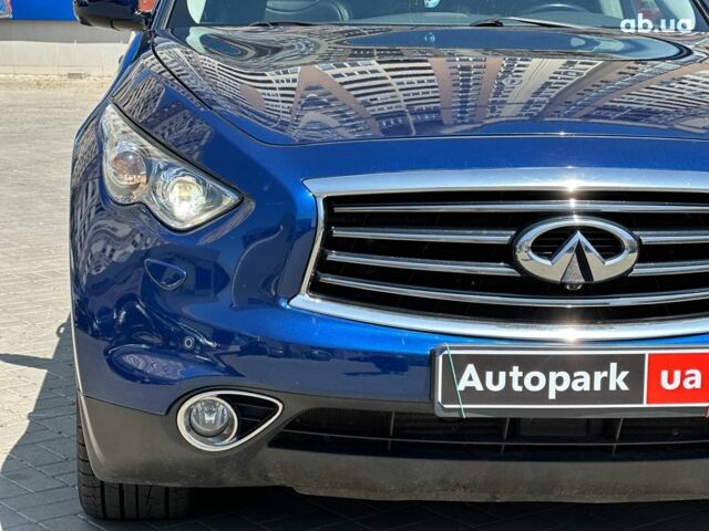 Синий Инфинити QX70, объемом двигателя 3 л и пробегом 101 тыс. км за 29490 $, фото 3 на Automoto.ua