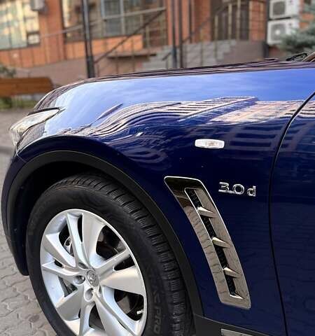 Синій Інфініті QX70, об'ємом двигуна 2.99 л та пробігом 116 тис. км за 28500 $, фото 54 на Automoto.ua