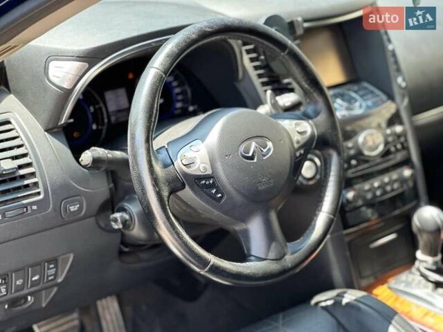 Синий Инфинити QX70, объемом двигателя 3 л и пробегом 101 тыс. км за 28690 $, фото 24 на Automoto.ua