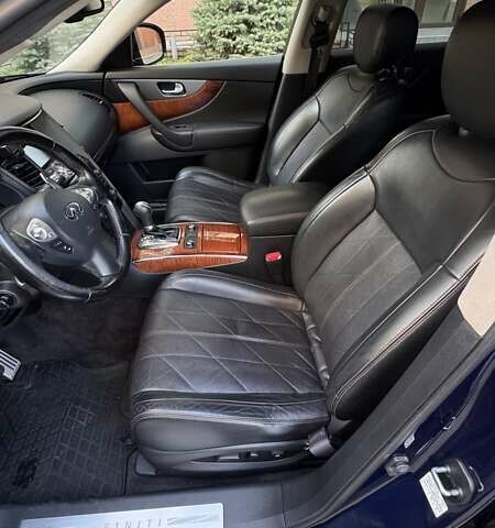 Синій Інфініті QX70, об'ємом двигуна 2.99 л та пробігом 116 тис. км за 28500 $, фото 49 на Automoto.ua