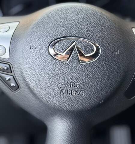 Синій Інфініті QX70, об'ємом двигуна 2.99 л та пробігом 116 тис. км за 28500 $, фото 21 на Automoto.ua