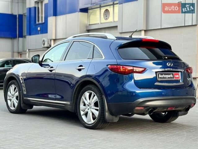 Синій Інфініті QX70, об'ємом двигуна 3 л та пробігом 101 тис. км за 28330 $, фото 5 на Automoto.ua