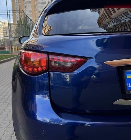 Синій Інфініті QX70, об'ємом двигуна 2.99 л та пробігом 116 тис. км за 28500 $, фото 47 на Automoto.ua