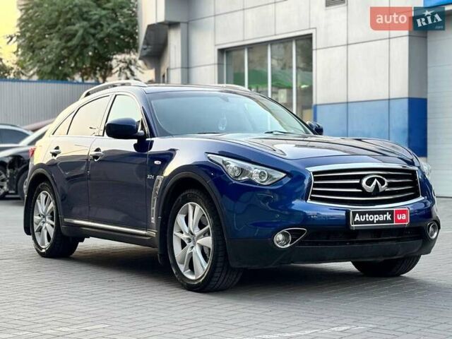 Синій Інфініті QX70, об'ємом двигуна 3 л та пробігом 101 тис. км за 28330 $, фото 2 на Automoto.ua