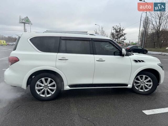 Білий Інфініті QX80, об'ємом двигуна 5.55 л та пробігом 201 тис. км за 17999 $, фото 6 на Automoto.ua