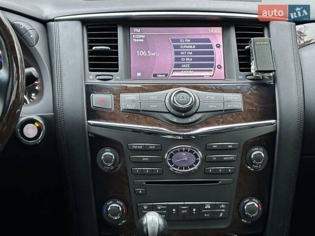 Белый Инфинити QX80, объемом двигателя 5.6 л и пробегом 202 тыс. км за 18800 $, фото 24 на Automoto.ua