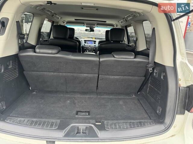 Білий Інфініті QX80, об'ємом двигуна 5.55 л та пробігом 201 тис. км за 17999 $, фото 34 на Automoto.ua