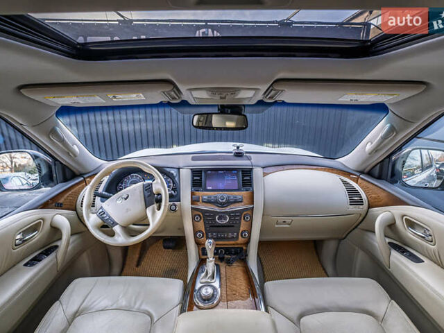 Белый Инфинити QX80, объемом двигателя 5.55 л и пробегом 81 тыс. км за 25000 $, фото 24 на Automoto.ua