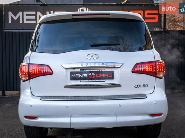 Белый Инфинити QX80, объемом двигателя 5.55 л и пробегом 81 тыс. км за 25000 $, фото 12 на Automoto.ua