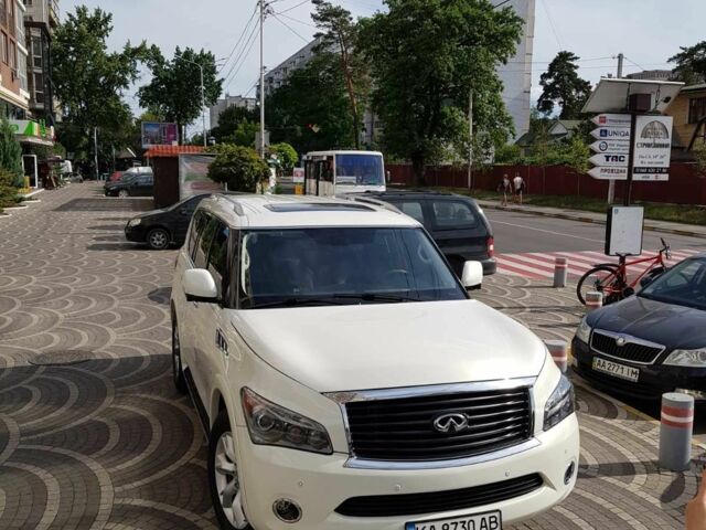 Белый Инфинити QX80, объемом двигателя 5.6 л и пробегом 2 тыс. км за 19000 $, фото 4 на Automoto.ua