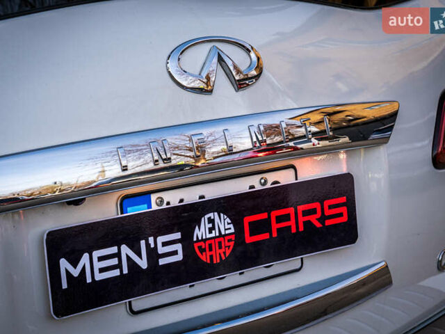 Белый Инфинити QX80, объемом двигателя 5.55 л и пробегом 81 тыс. км за 25000 $, фото 21 на Automoto.ua